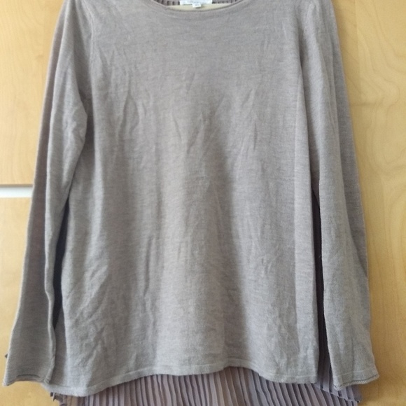 Lucy Paris Sweaters - Top Lucy Paris Sweaters - Top